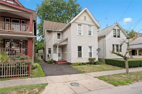 3318 W 30th St, Cleveland, OH 44109