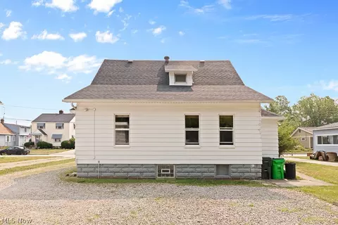 323 Daisy Ave, Berea, OH 44017 photo 40