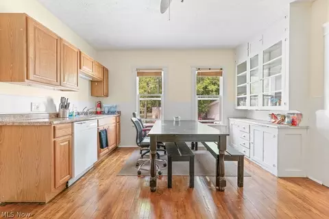 323 Daisy Ave, Berea, OH 44017 photo 6