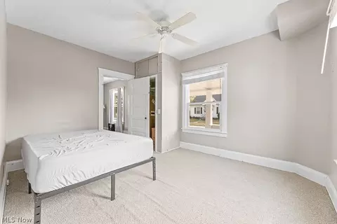 323 Daisy Ave, Berea, OH 44017 photo 13