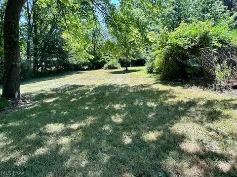 Exterior - 2551 River Rd, Willoughby Hills, OH 44094 photo 5 of 6
