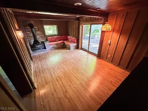 Living - 2551 River Rd, Willoughby Hills, OH 44094 photo 5 of 6