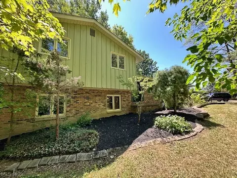 Exterior - 2551 River Rd, Willoughby Hills, OH 44094 photo 3 of 6