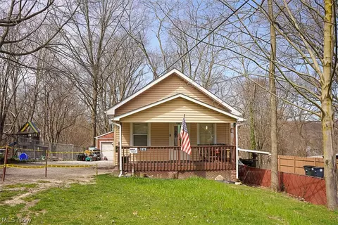 1925 Pilgrim St, Akron, OH 44305 photo 1