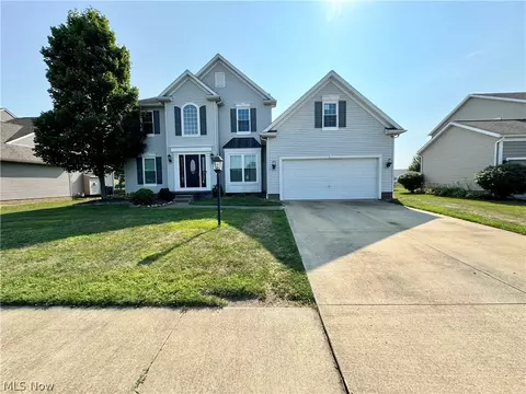 2972 Wickford Ave NW, Canton, OH 44708