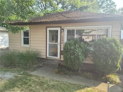 264 Plymouth Rd, Eastlake, OH 44095