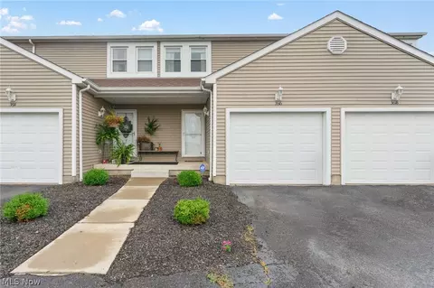 3616 Mercedes Pl, Canfield, OH 44406