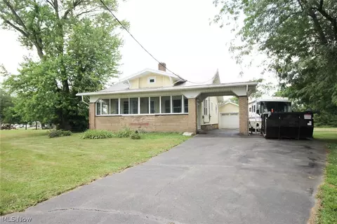 3901 Ravenna Ave, Louisville, OH 44641