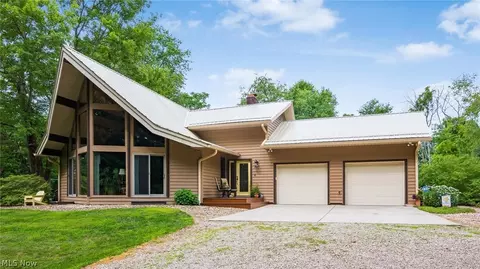 9277 Newark Rd, Nashport, OH 43830