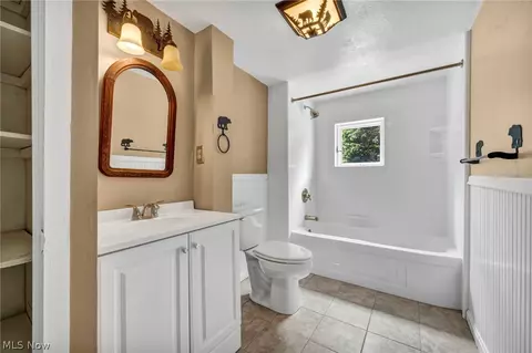 7588 Middle Ridge Rd, Madison, OH 44057 photo 31