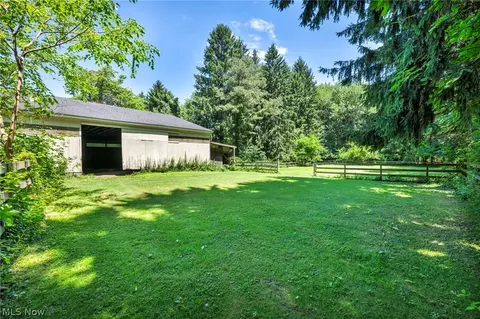 7588 Middle Ridge Rd, Madison, OH 44057 photo 11