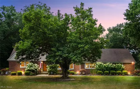 926 Hardy Rd, Cuyahoga Falls, OH 44223