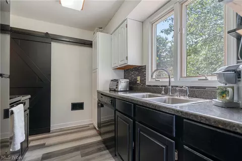 1441 Harbor Dr NW, Canton, OH 44708 photo 18