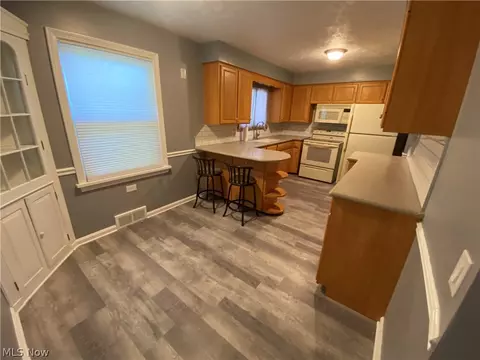 5018 2nd St NW, Canton, OH 44708 photo 8