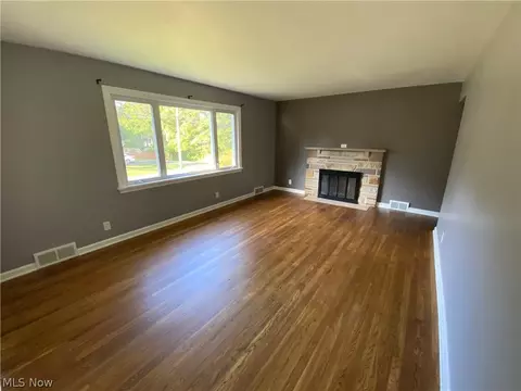 5018 2nd St NW, Canton, OH 44708 photo 3