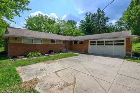 1124 Kenyon Ave SW, Massillon, OH 44647