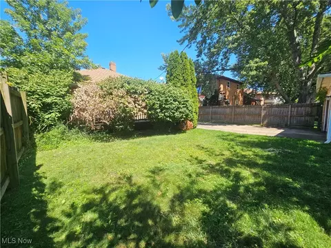 7907 Ackley Rd, Parma, OH 44129 photo 31