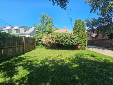 7907 Ackley Rd, Parma, OH 44129 photo 30