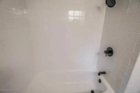 Bath - 4956 3rd St NW, Canton, OH 44708 photo 3 of 5