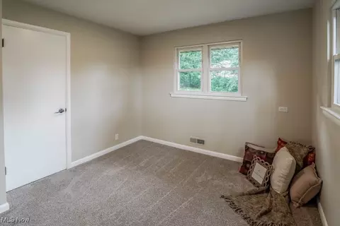 Bedroom - 4956 3rd St NW, Canton, OH 44708 photo 4 of 6