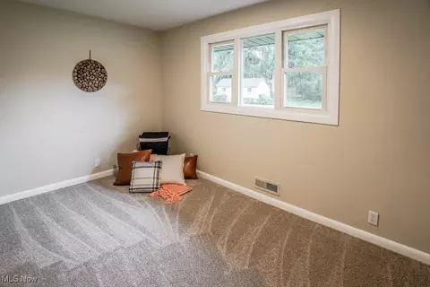Bedroom - 4956 3rd St NW, Canton, OH 44708 photo 5 of 6