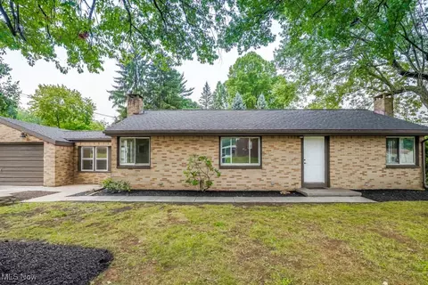 Exterior - 4956 3rd St NW, Canton, OH 44708 photo 7 of 8