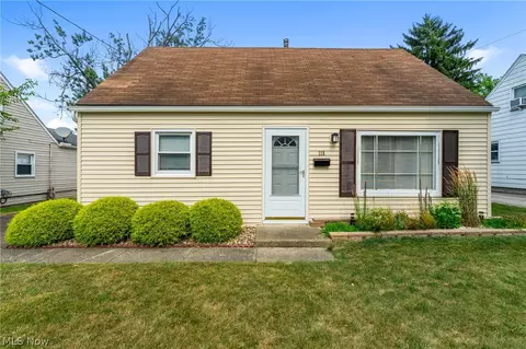 115 N Roanoke Ave, Youngstown, OH 44515