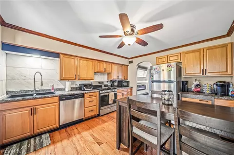 2210 E 39th St, Ashtabula, OH 44004 photo 8