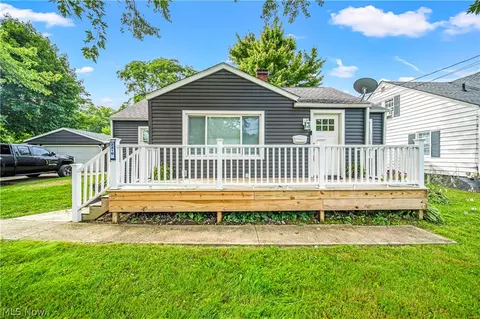 2210 E 39th St, Ashtabula, OH 44004