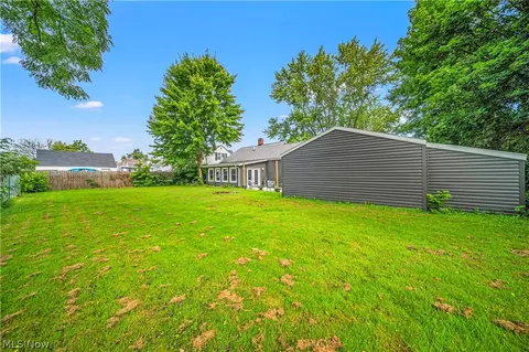 2210 E 39th St, Ashtabula, OH 44004 photo 26