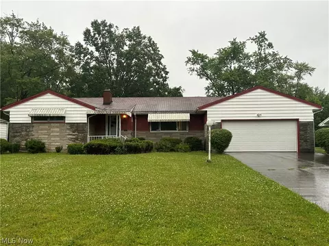 1153 Kenneth St, Youngstown, OH 44505