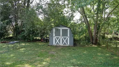 9059 Spring Dr, Windham, OH 44288 photo 7