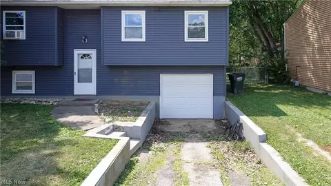 9059 Spring Dr, Windham, OH 44288 photo 4