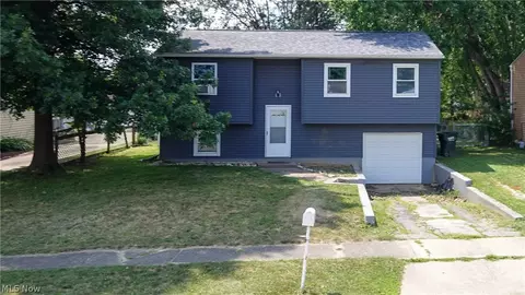 9059 Spring Dr, Windham, OH 44288 photo 2
