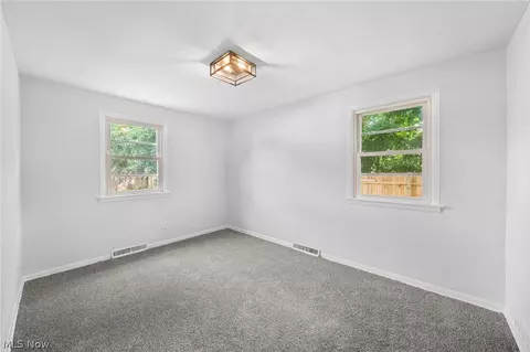 7173 Freeland Dr, Elyria, OH 44035 photo 27