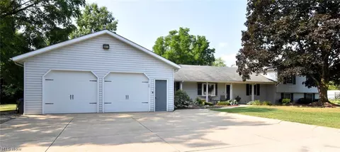 104 Hale Dr, Streetsboro, OH 44241