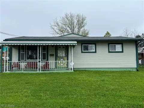 1329 Berwick Ave, Youngstown, OH 44505