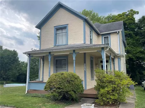 331 N 6th St, Cambridge, OH 43725