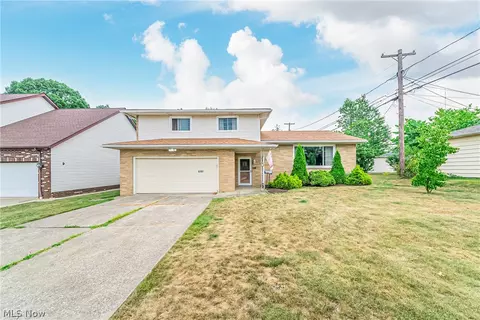 6197 W 29th St, Cleveland, OH 44134