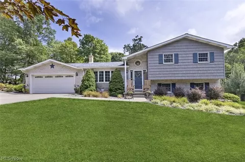 346 Birch Ln, New Cumberland, WV 26047