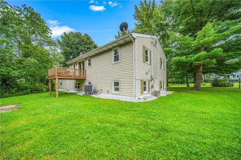 2001 Old Farm St, Ashtabula, OH 44004 photo 5