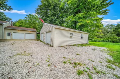 2001 Old Farm St, Ashtabula, OH 44004 photo 4