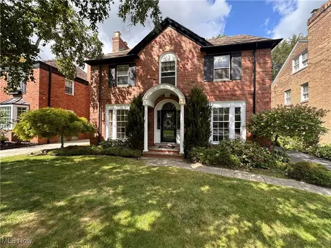 2596 Edgerton Rd, University Heights, OH 44118