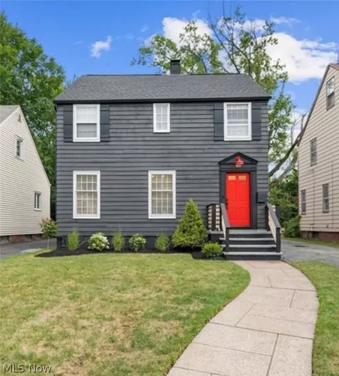 939 Elbon Rd, Cleveland Heights, OH 44121
