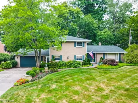 5207 Cedar Glen Cir NE, Canton, OH 44714