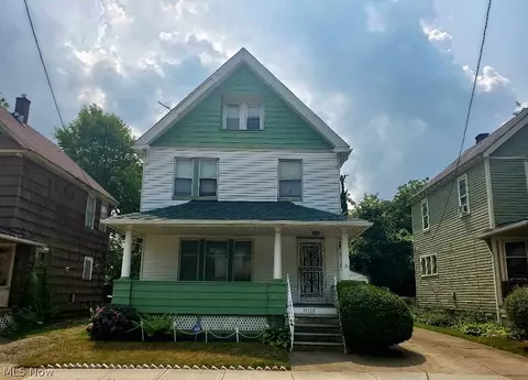 10536 Elk Ave, Cleveland, OH 44108