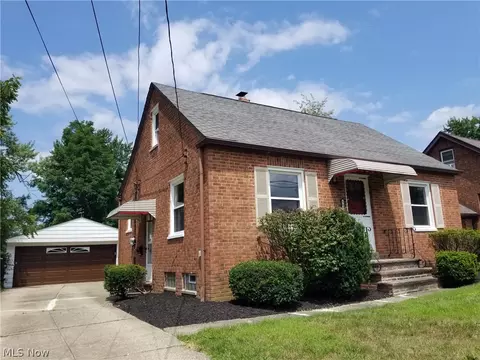 5671 Wellington Rd, Cleveland, OH 44124