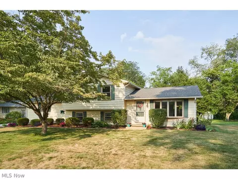 8522 Babst Ave NW, Canal Fulton, OH 44614