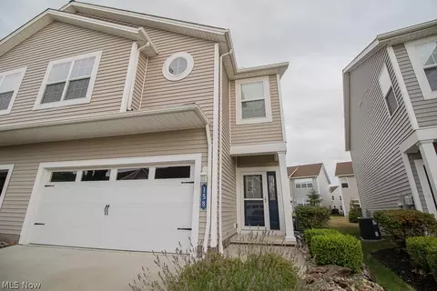 158 Larimar Dr, Willowick, OH 44095