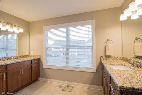 158 Larimar Dr, Willowick, OH 44095 photo 14